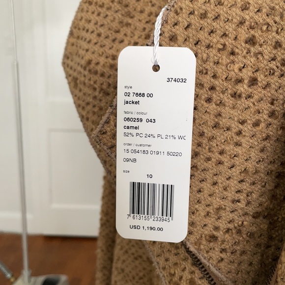 Akris Punto - size 10 - camel colored jacket - Picture 6 of 6